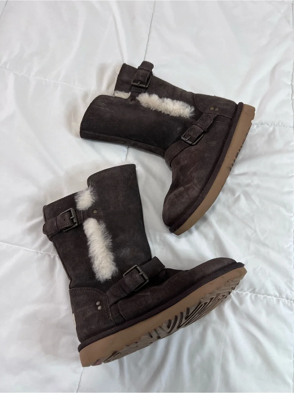 UGG Women’s Dark Brown Suede Shearling Mid Boots with Buckles size 2